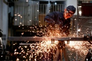 Industria: sigue cayendo el uso de la capacidad instalada de las fábricas