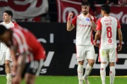 Independiente aprovechó los errores de Estudiantes y ganó 2-0 en La Plata