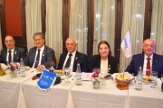 El Rotary Club Avellaneda renovó sus autoridades y eligió por primera vez a una mujer para presidir la institución