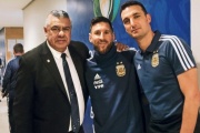 Claudio Tapia respaldó a Scaloni y habló del futuro de Messi en la Selección Argentina