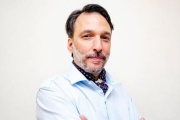 Martín Ayerbe convocó a debatir sobre industria, logística y empleo en Avellaneda