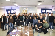 Magdalena Sierra se reunió con la comisión de la Unión Industrial de Avellaneda