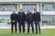 Chiqui Tapia recorrió el nuevo predio de Racing en Ezeiza junto a Diego Milito