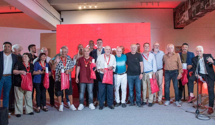 Independiente homenajeó a los campeones de la Copa Intercontinental 1973 -  Avellaneda Hoy