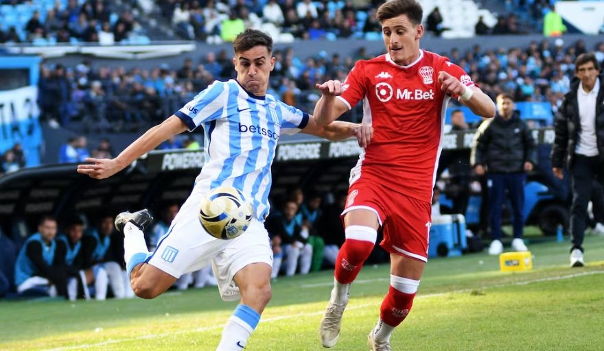 Racing y Huracán igualaron 0-0 y lograron la clasificación