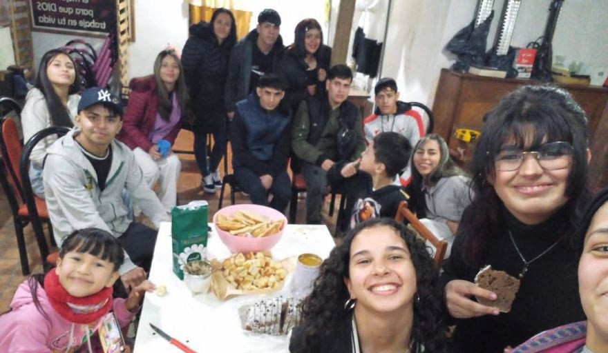 Los tesoros de Jesús: el merendero que lucha contra el hambre y la falta de recursos