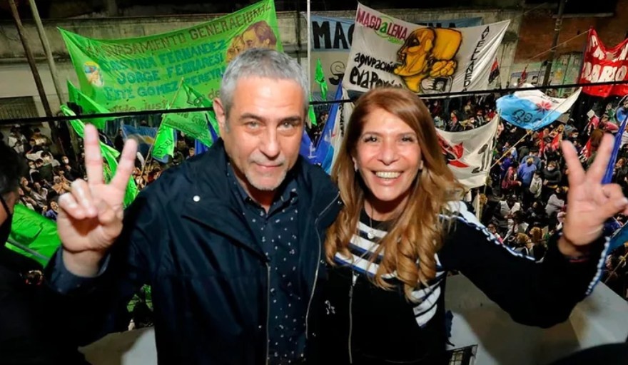 Jorge Ferraresi dejó la intendencia de Avellaneda y oficializó el traspaso a Magdalena Sierra