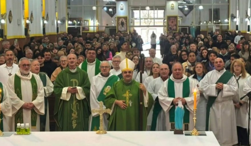 El Padre Marcelo Luna asumió como nuevo párroco de Nuestra Señora del Rosario de Piñeyro
